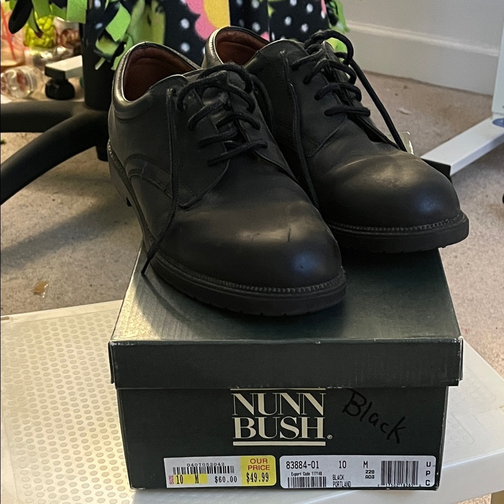 Nunn Bush Men's Classic Black Oxfords